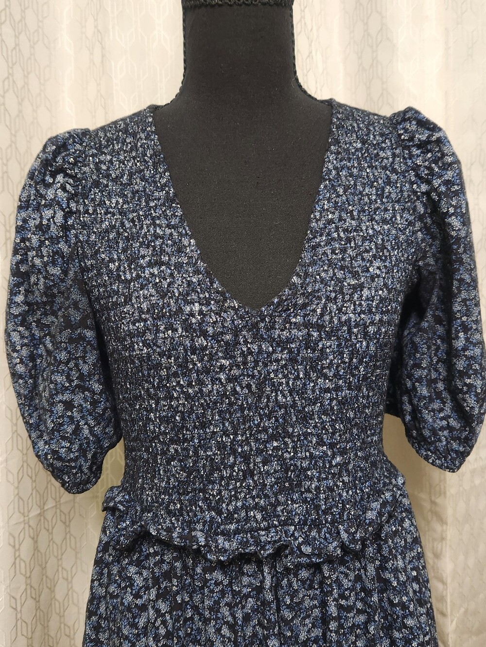 Universal Thread Smocked V-Neck Floral Midi Dress - Navy - Picture 11 of 12